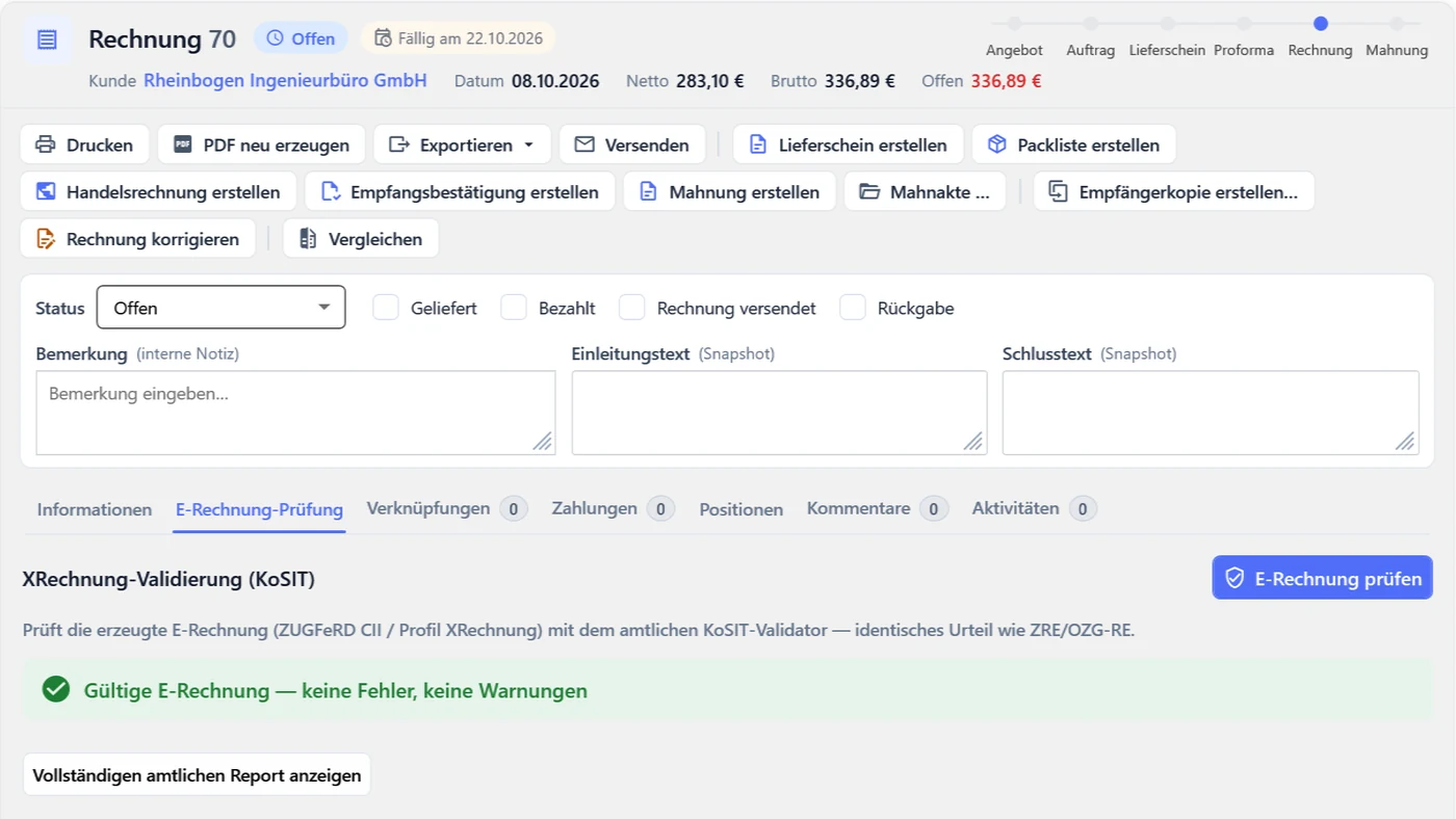 Belegvorschau von Rechnung 70 mit Status „Offen“, fällig am 22.10.2026: oben der Belegkopf mit Vorgangsleiste und den Aktionen Drucken, Exportieren, Versenden und Rechnung korrigieren; darunter der Reiter E-Rechnung-Prüfung: XRechnung-Validierung mit dem amtlichen KoSIT-Validator, Ergebnis „Gültige E-Rechnung — keine Fehler, keine Warnungen“ und Knopf „Vollständigen amtlichen Report anzeigen“