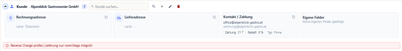 Die Karte Kunde mit Kopfzeile, Schnellsuche und den vier Kacheln