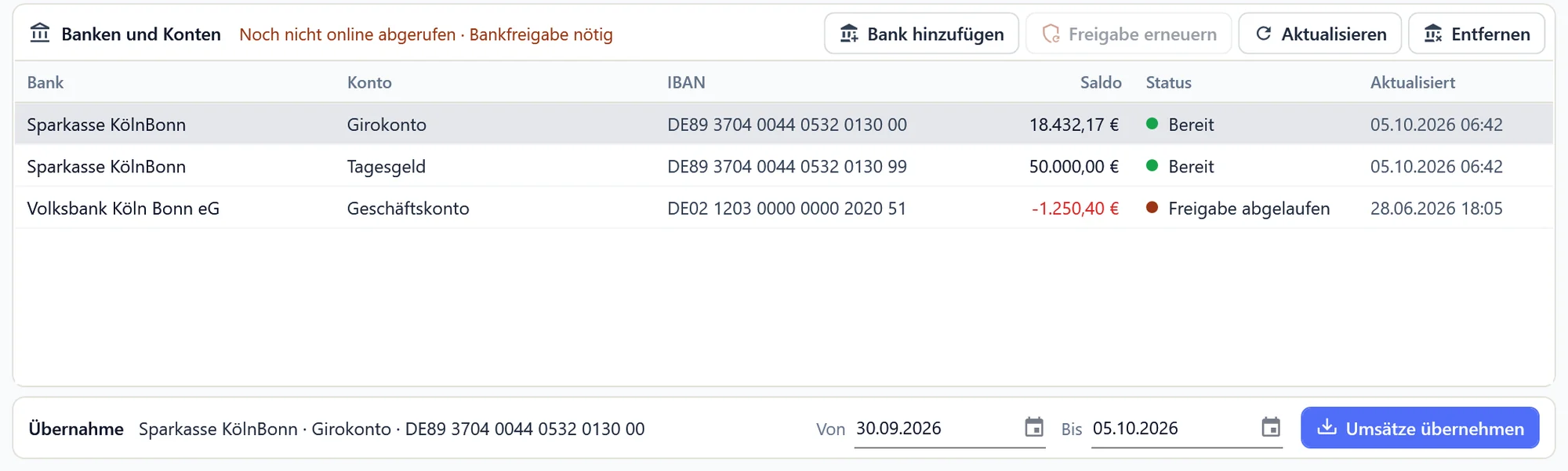 Fenster Kontoumsätze online abrufen in OfficeOmni: Banken und Konten mit IBAN, Saldo und Status Bereit oder Freigabe abgelaufen, unten die Übernahme mit Zeitraum und Knopf Umsätze übernehmen