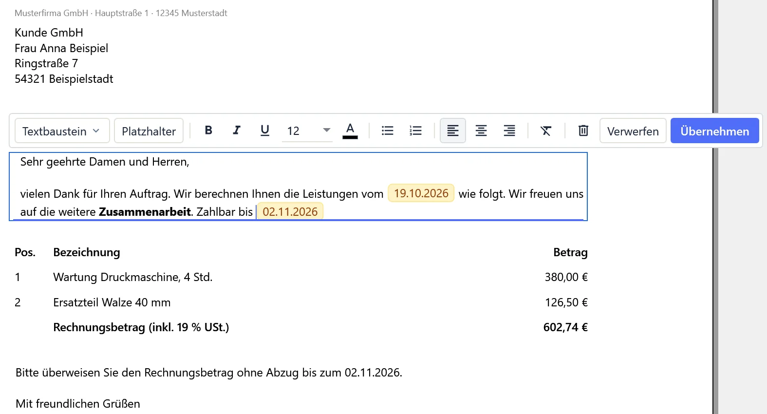Rechnung im Beleg-Editor von OfficeOmni: Die Einleitung wird direkt auf der Seite bearbeitet, darüber die Leiste mit Textbaustein, Platzhalter, Fett, Textfarbe, Verwerfen und Übernehmen, im Text gelbe Platzhalter mit 19.10.2026 und 02.11.2026